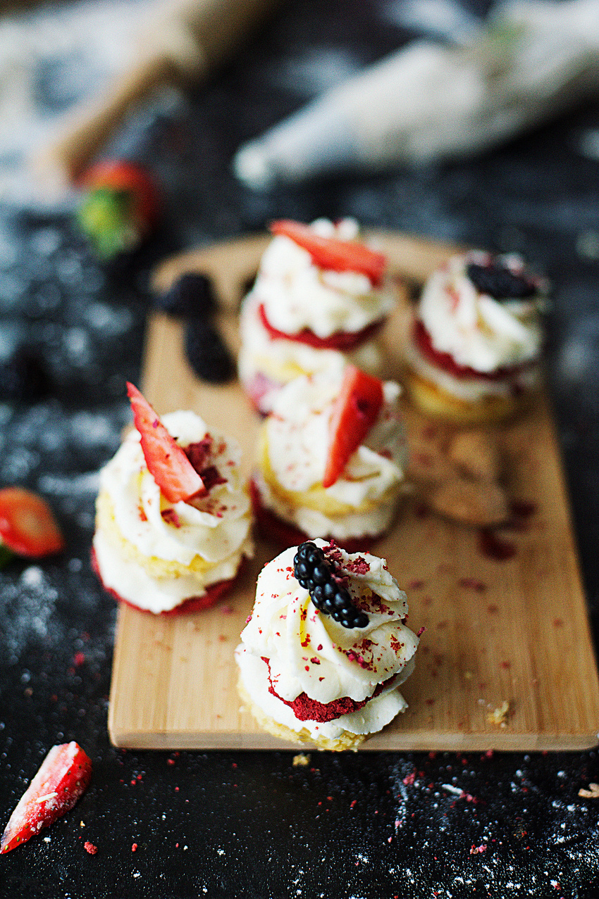 Shallow Focus Photography of Strawberry Desserts