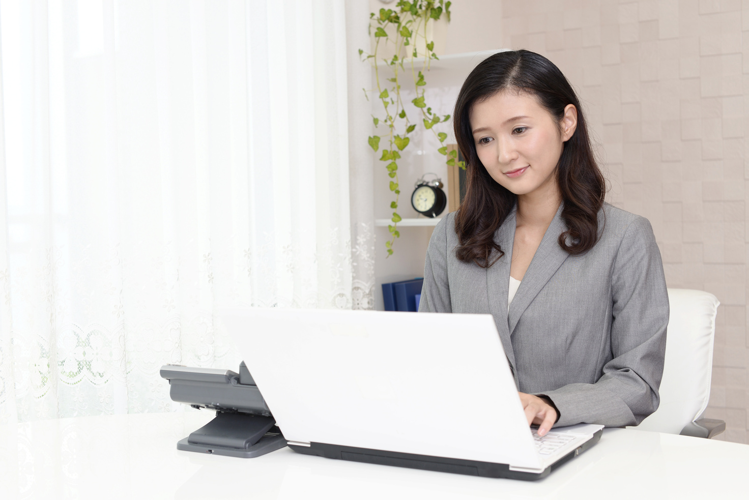 Working Asian business woman